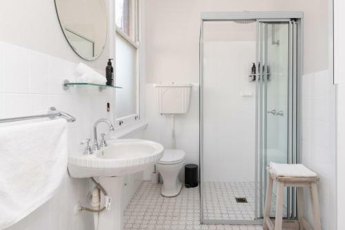Dunkley House Bathurst Large Cbd Heritage Home, Sleeps 10