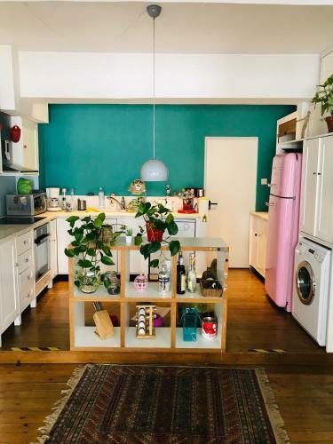 Cozy Artistic Apartment