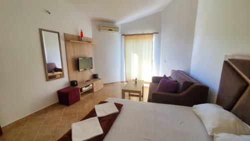 Hostal Apartments Genti