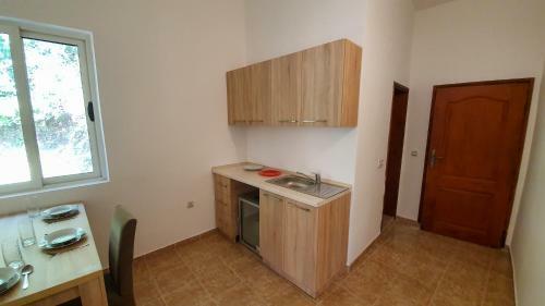 Hostal Apartments Genti
