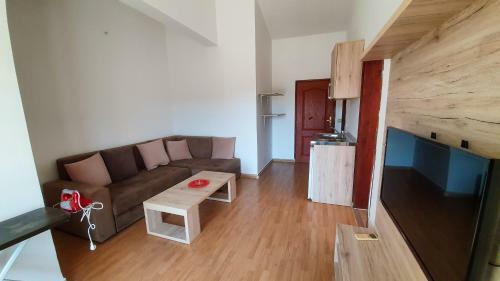 Hostal Apartments Genti
