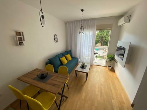 One Bedroom Apartment Sunrise