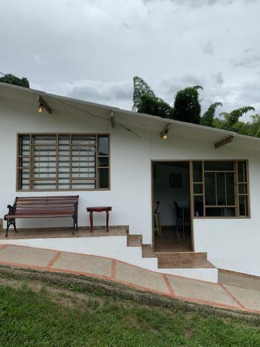 Hostal Caba�a Campestre Miraluna