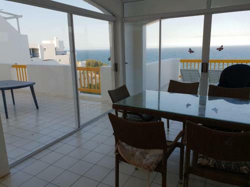 Apartamento Ballito Santorini Perissa Sea View, Walk To Beach