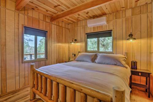 Chic Big Bear Cabin With Hot Tub Less Than 2 Mi To Ski!