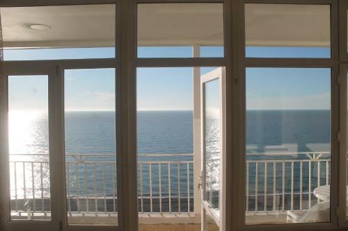 J.r Apartment In The Sea