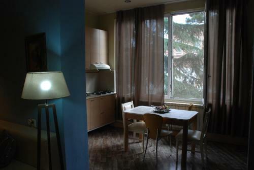 Cozy Apartment On Chitadze Street