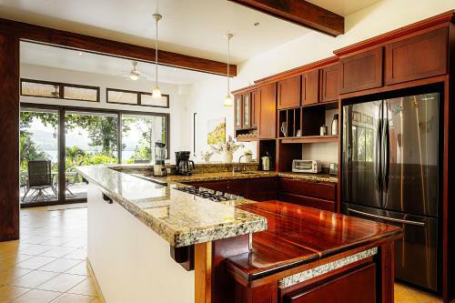 Villa Coraz�n - Private Beach At Lake Arenal