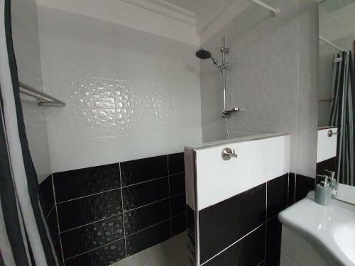 Apartment Ayoub -families Only-