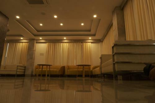 Hotel Girija Sunrise