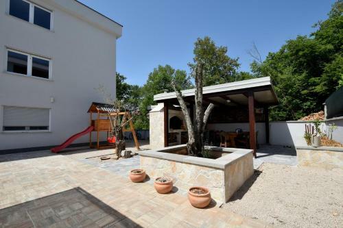 Apartments Lavinia