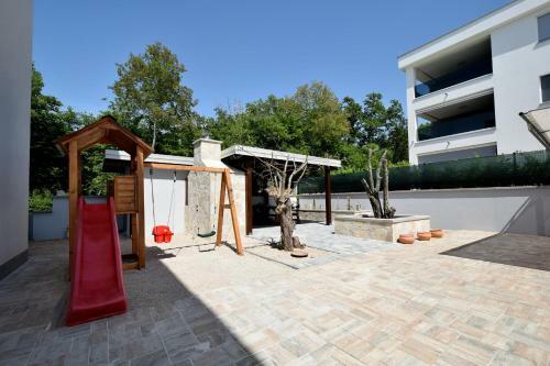 Apartments Lavinia