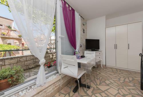 Apartmani Antunovi? Podgora