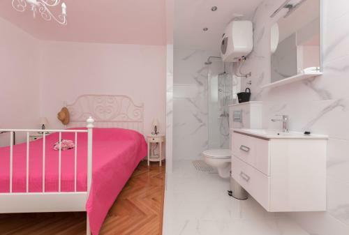 Apartmani Antunovi? Podgora