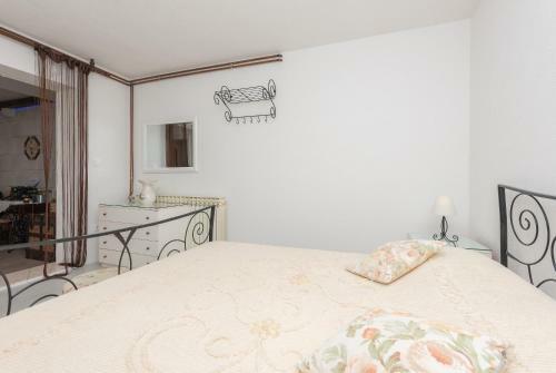 Apartmani Antunovi? Podgora