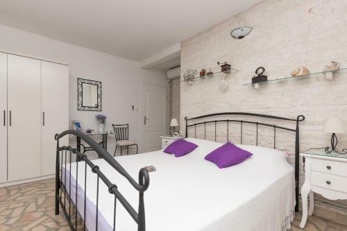 Apartmani Antunovi? Podgora
