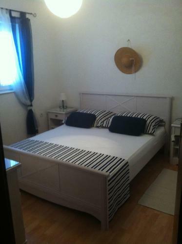 Apartmani Antunovi? Podgora