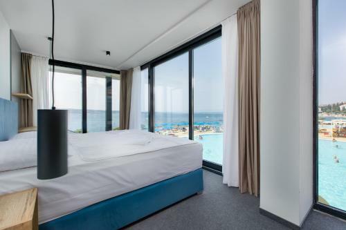 Hotel Millenium Deluxe