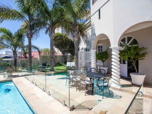 Hostal No 4 Boutique Beach House