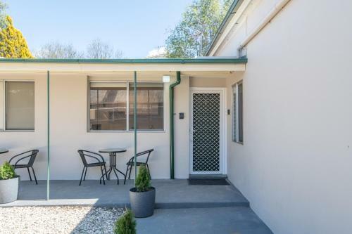 One-bedroom Apartment On Summer Neat, Near Cbd