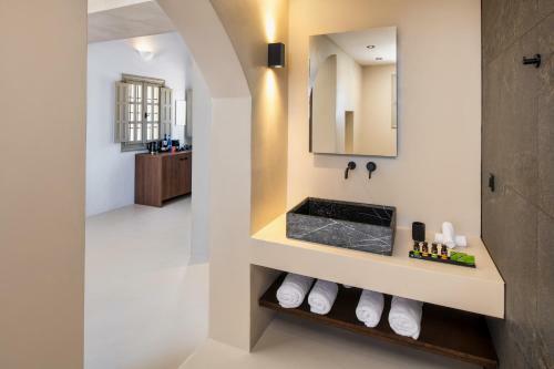Hotel Azanti Suites - Adults Only
