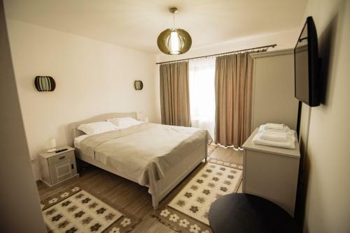Hostal Pensiunea La Rusu