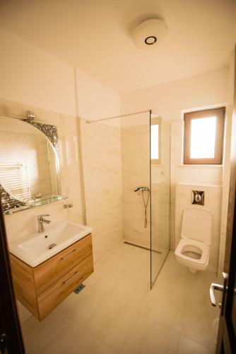 Hostal Pensiunea La Rusu