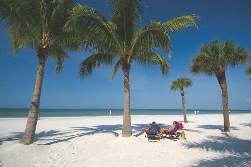Apartamento Strawberry Fields Steps To The Beach And Downtown
