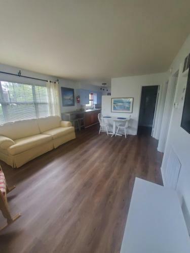 Apartamento Strawberry Fields Steps To The Beach And Downtown