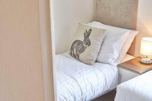 Host & Stay - Yolo Lodge