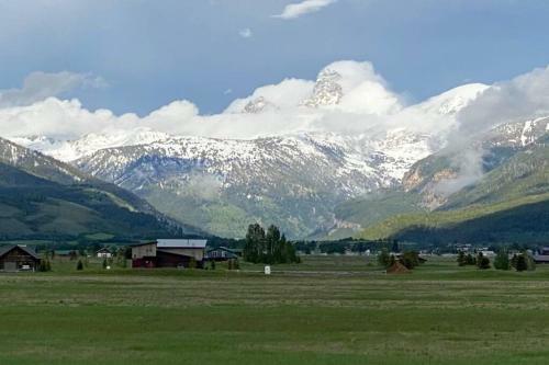 Bear Lair At Teton Valley Idaho