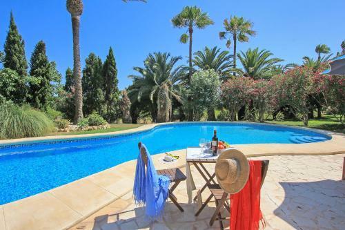 Gorgeous Private Villa For 8 In Moraira