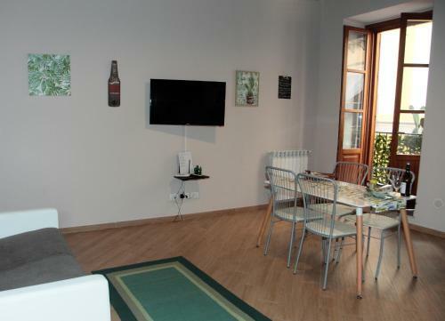 Housemilia Casaprofessa