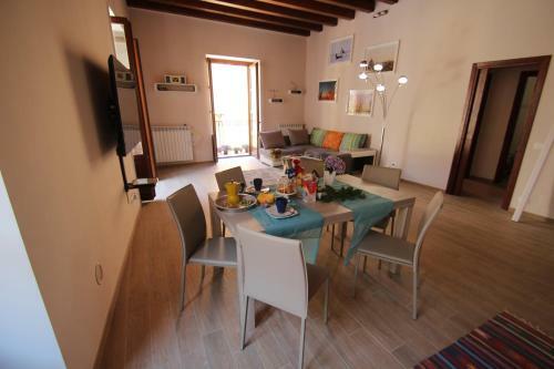 Housemilia Casaprofessa