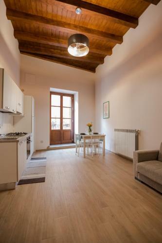 Housemilia Casaprofessa