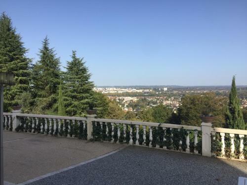 Bed & Breakfast Ch�teau Oll� Laprune