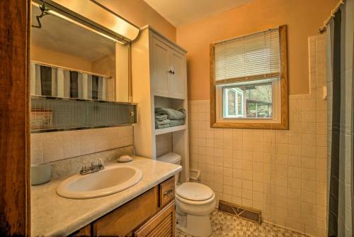 Evolve Hideaway On 75 Acres Near Canadohta Lake!