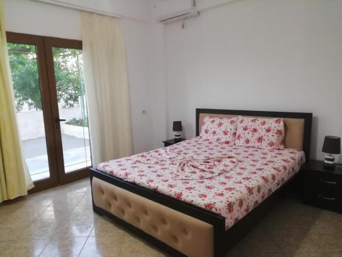 Apartments Ksamil