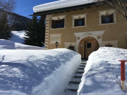 Apartamentos Chesa Viletta