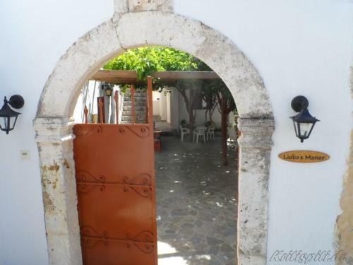 Liolio's Manor