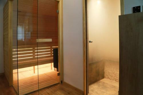 Blue Door Apartment Ground Floor