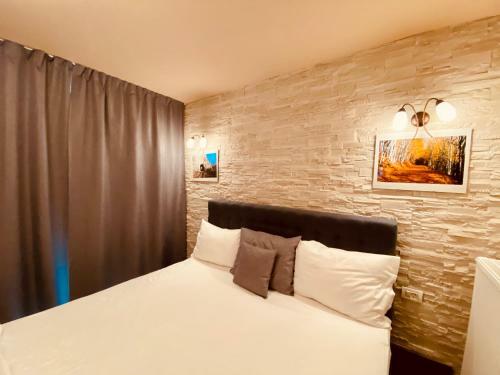 Hostal Pensiune Muntii Aninei