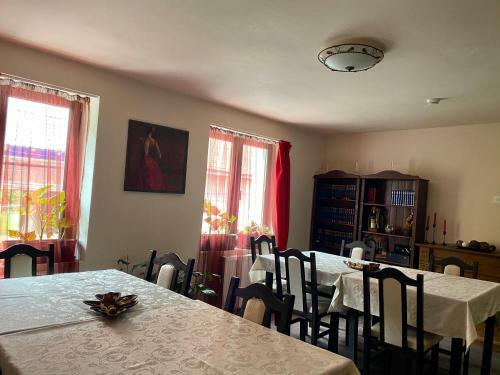 Hostal Pensiune Muntii Aninei