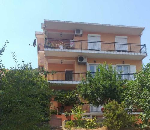 Hostal Guesthouse Djacic