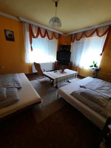 Apartamento F?v�szkert