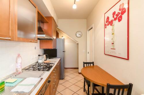 Apartamento Flat 13: Elegante E Luminoso Con Terrazzo Privato