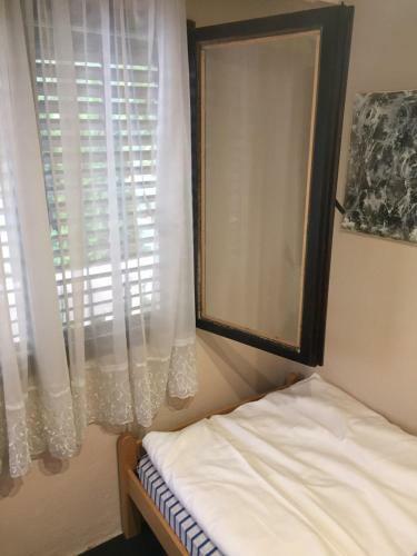 Villa Ku?a Na Obali Jezera Sa Bazenom