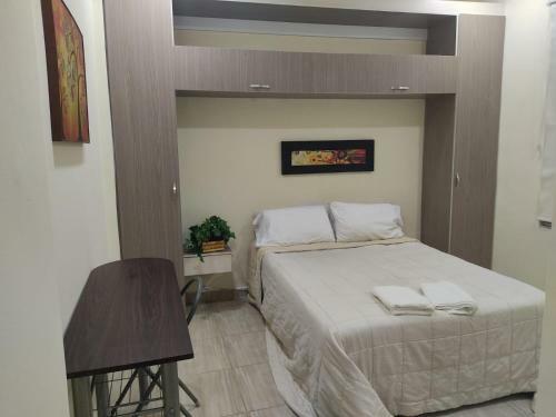 Hostal Prado Station Hotel