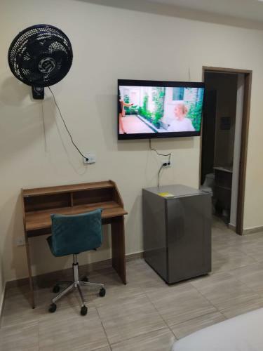 Hostal Prado Station Hotel