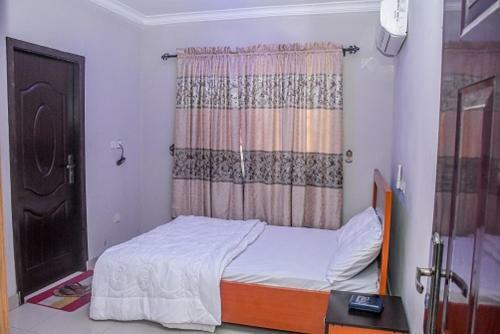 Zikem Apartments Golf Estate